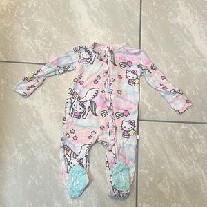 Hello Kitty Pastel Posh Peanut  Footie